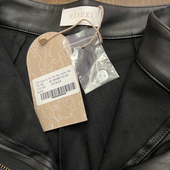 Meshki Alexa cut out side faux leather high waisted pant color black size xxs - Picture 9 of 12